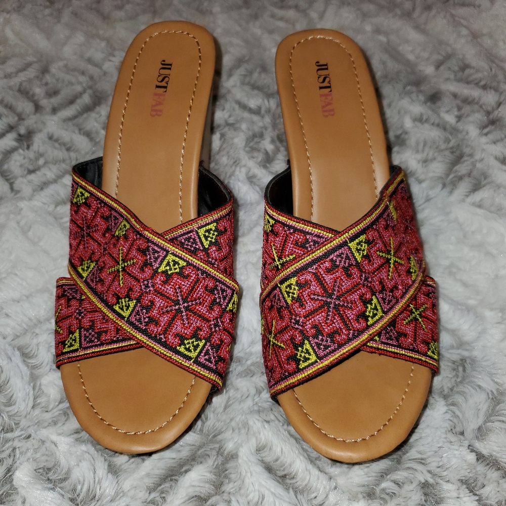 Wedged sandals